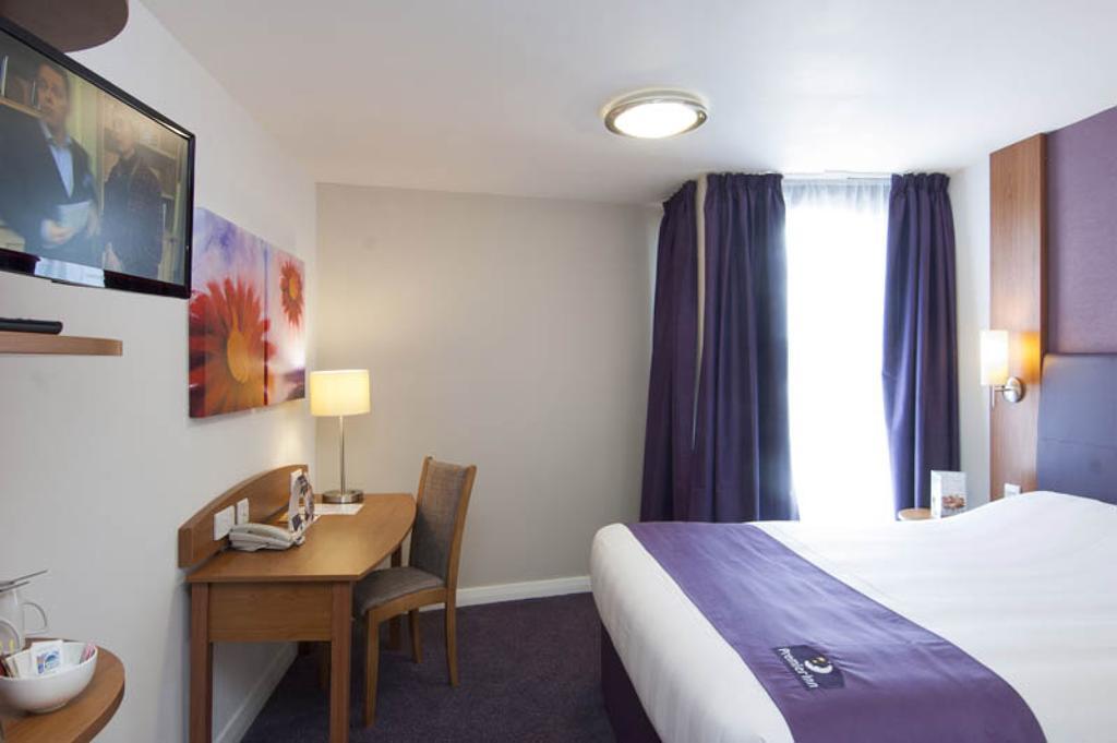 Premier Inn Birmingham City - Waterloo St Exterior foto